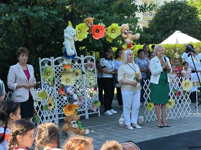 Детски градини от четири области в страната се включиха в Панорама на предучилищното образование в Плевен