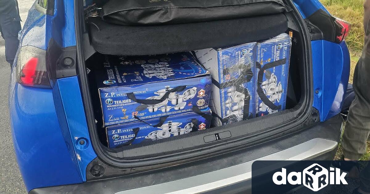 Двама чужди граждани са задържани от полицията в Сливен Криминалистите