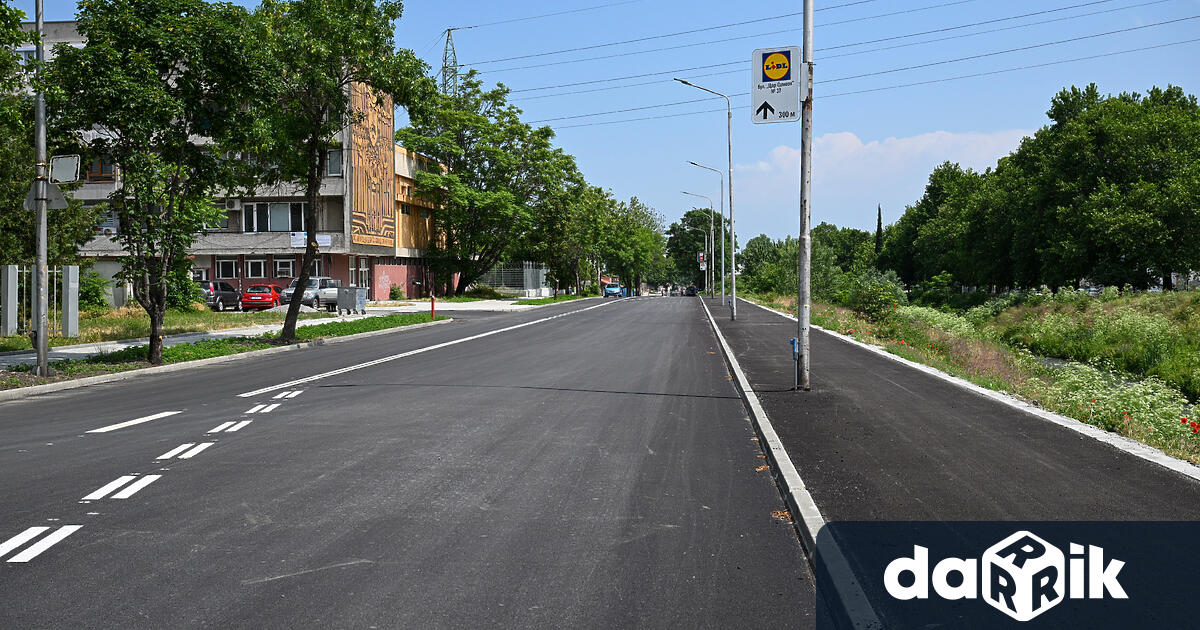 Движението по булевард Цар Симеон се възстановява от днес след