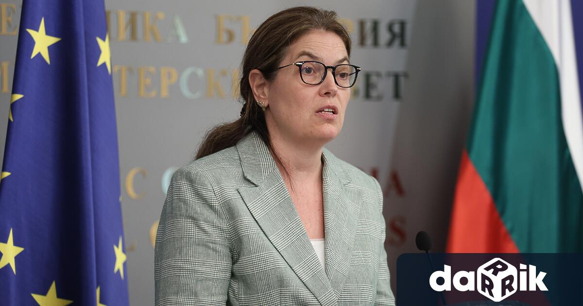 Министерският съвет възложи на министъра на енергетиката Ива Петрова да