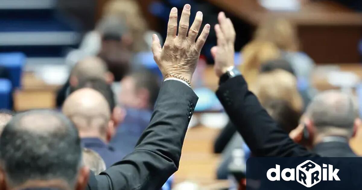 Депутатите решиха забранява се вдигането на цени на стоки и