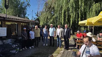 Областният управител Иван Петков даде старт на Държавното първенство по спортен риболов за хора със зрителни увреждания 