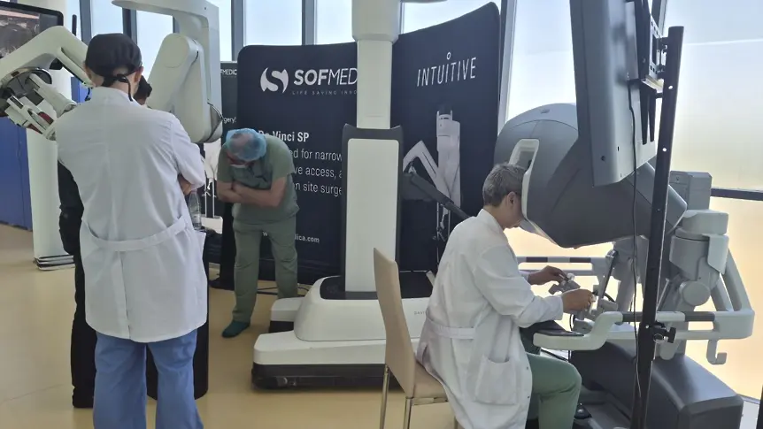 Нова ера в роботизираната хирургия: УМБАЛ „Света Марина“ внедрява Da Vinci SP
