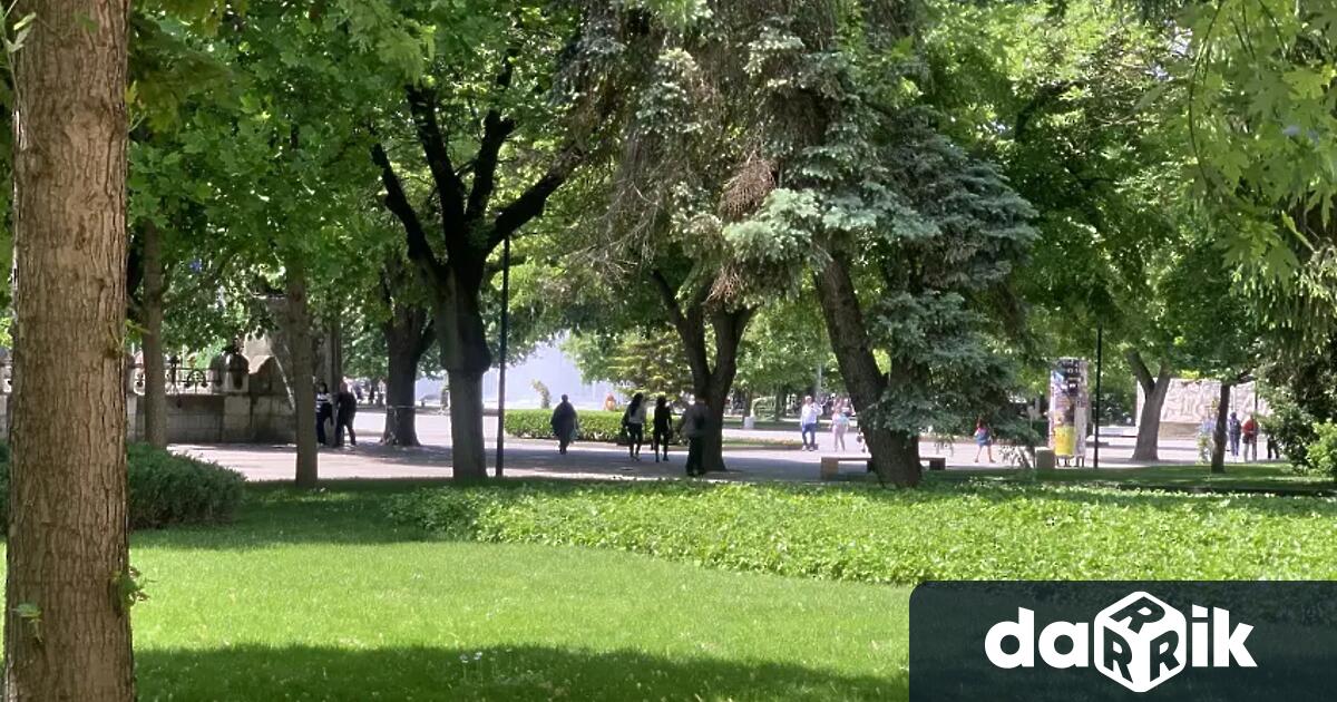 В четвъртък до обед времето ще бъде предимно слънчево и