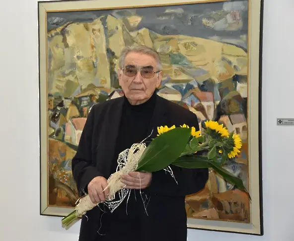 Николай Колев