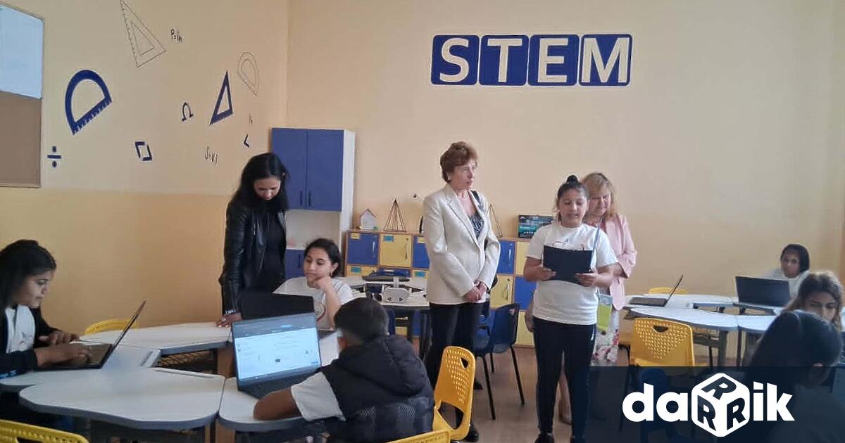 ъвременен STEM център по математика и информатика и зелени технологии