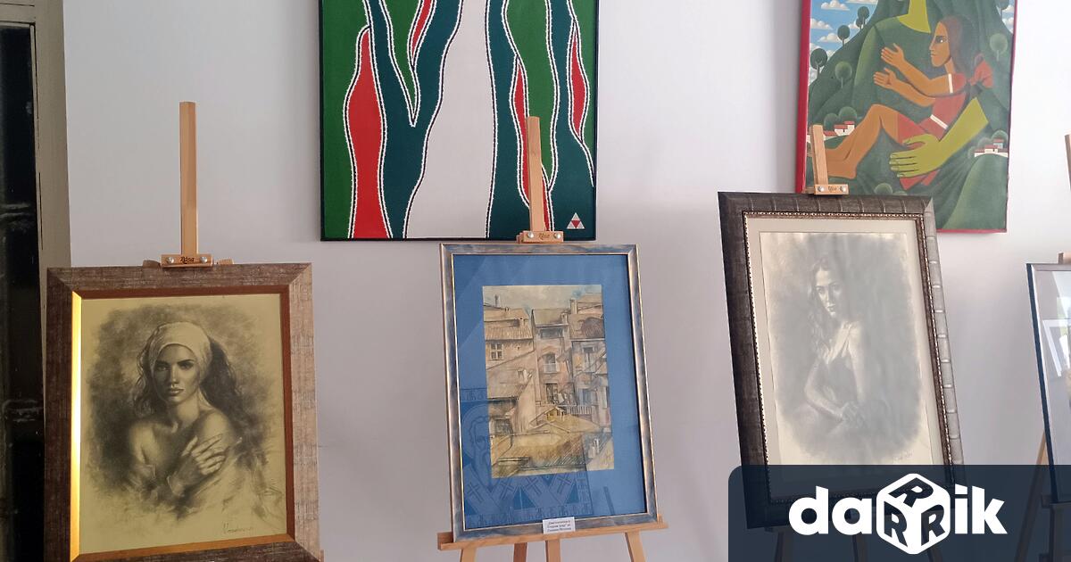По покана на Градската художествена галерия ГХГ младите художници Силвия