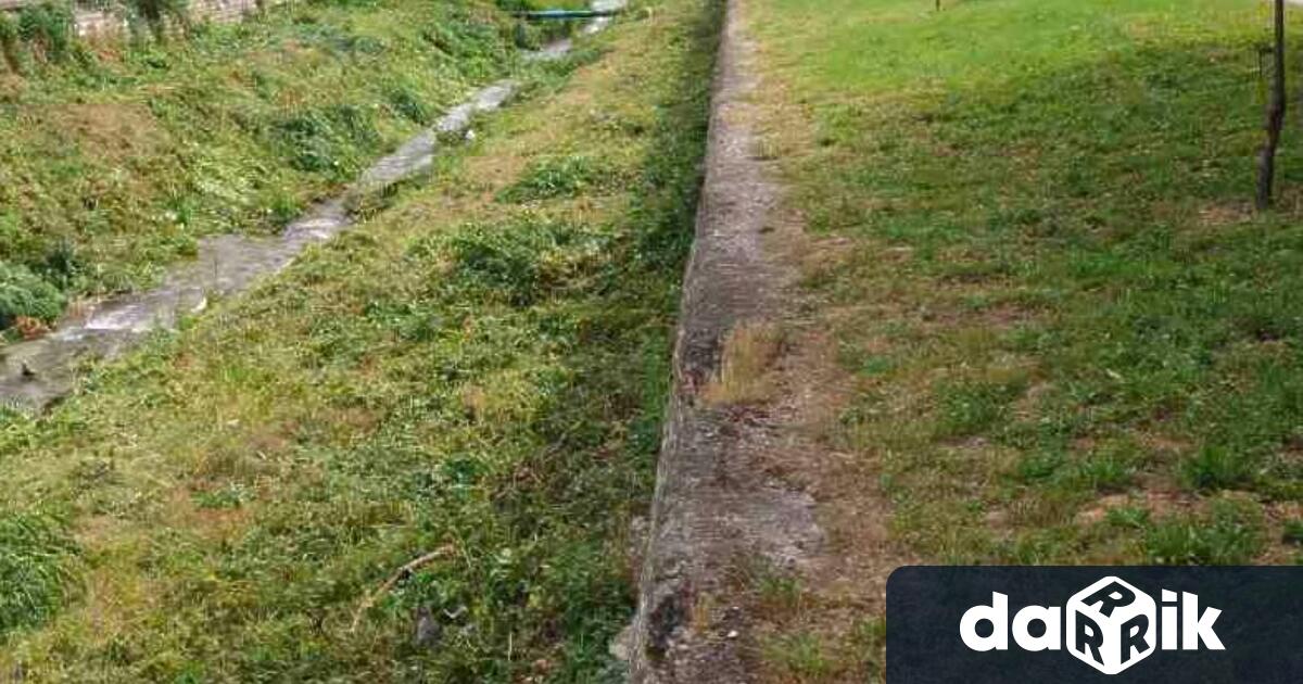 Започнаха дейности по почистване на речните корита и дерета в