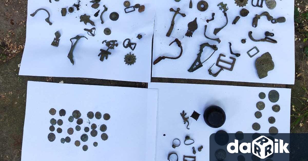 126археологически предмети неидентифицирани и регистрирани по надлежния ред са иззети
