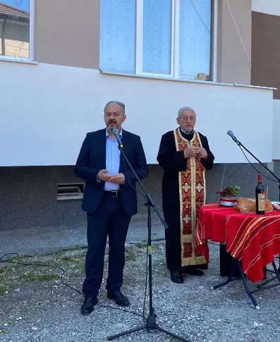 Откриха поредния саниран блок в Севлиево