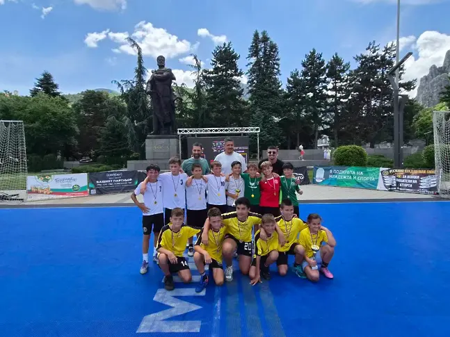 Два дни футбол във Враца