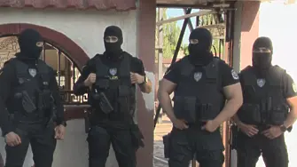 Обвиниха 8 души от казуса „Калашниците“, продължават да разследват