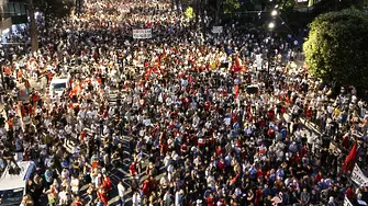 Обвиниха 35 души, протестирали срещу строежа на луксозния комплекс на Джаред Къшнър в Албания