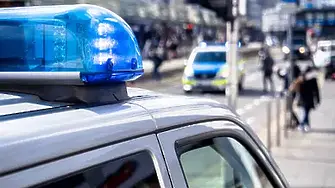 Бивш работник открадна праха на починалата дъщеря на шефа си и заплаши да изхвърли урната, ако не получи пари