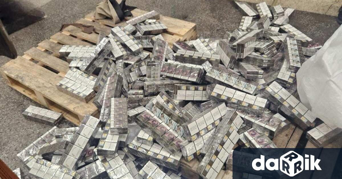 Близо 42 000 къса контрабандни цигари задържаха митническите служители на