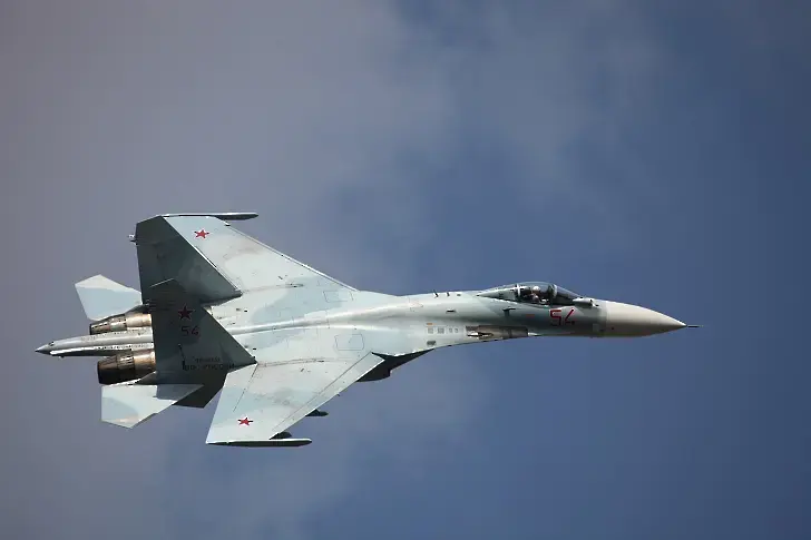 Двама украински пилоти са загинали при инцидент с изтребител Су-24