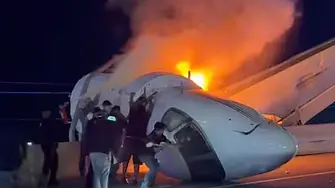  Самолет се разби на магистрала в Тексас