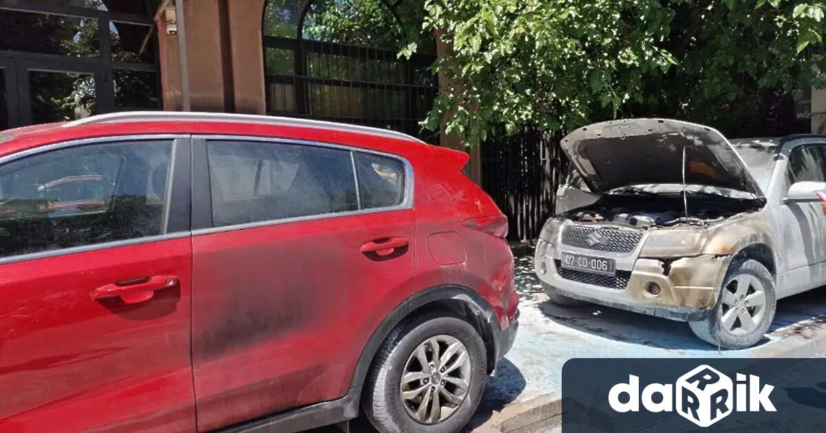 Европейският съюз остро осъди палежа на автомобили пред българското посолство