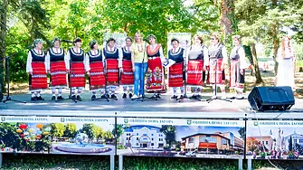 Село Баня събра стотици на събора „По Еньовден край Тунджа“