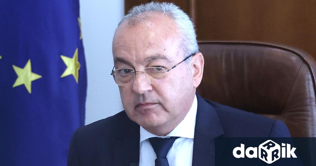 Правителството няма да отнема права на гражданите и няма да