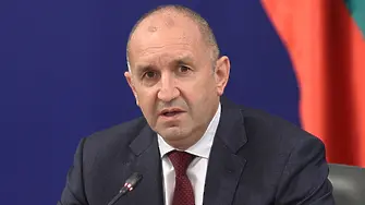 Радев отрече кабинетът да замразява минималната работна заплата до 2028 г.