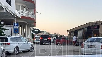 Стреляха на плаж във Варна, двама са с опасност за живота (СНИМКИ)