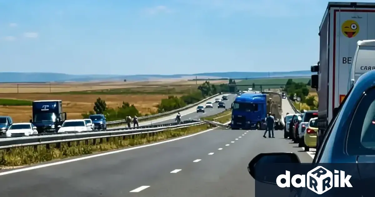 Няма данни да е заспал шофьорът на камиона от тежката