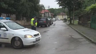Прокуратурата ще поиска постоянен арест за задържания за убийствата в Угърчин