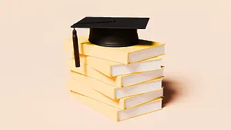 Фондация „Неуморимите” създаде Алманах с над 1,100 български преподаватели по света
