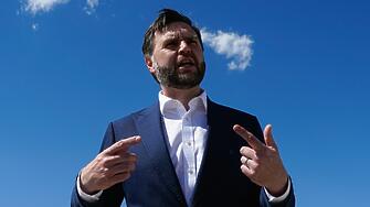 Джей Ди Ванс пристигна в Швейцария за преговорите с Иран 