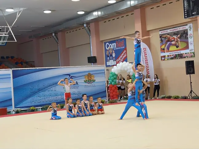 Откриха Държавния индивидуален шампионат по акробатика в Сливен