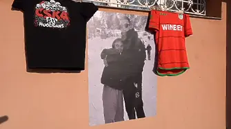 След трагедията край Мездра: Поклонение пред паметта на 17-годишния Иван и 16-годишната Йоана