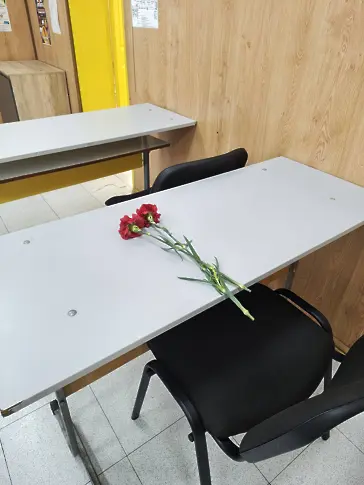 Учителят М.Павлов от Мездра за трагичния инцидент: Най-страшното в едно училище е тишината !