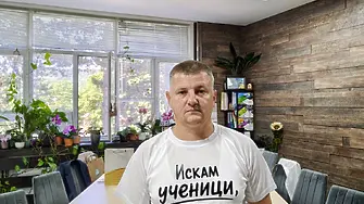Учителят М.Павлов от Мездра за трагичния инцидент: Най-страшното в едно училище е тишината !