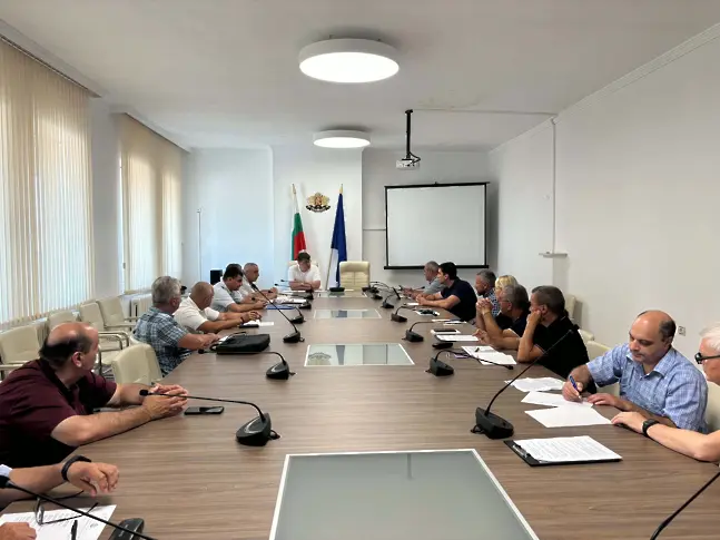 Във Враца се проведе работна среща за готовността на институциите през пожароопасния сезон
