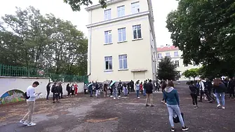 НВО в Пловдив: Рязък спад на отличниците по математика след VII и X клас