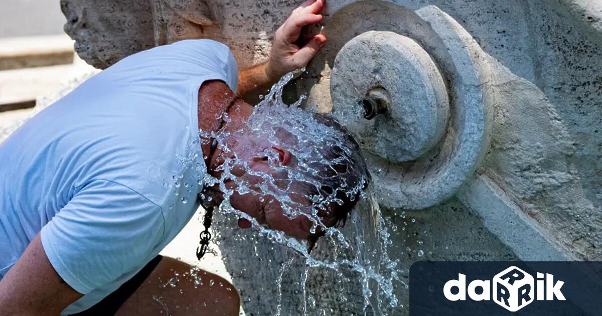 Горещата вълна обхванала Западна Европа се премести на изток Части