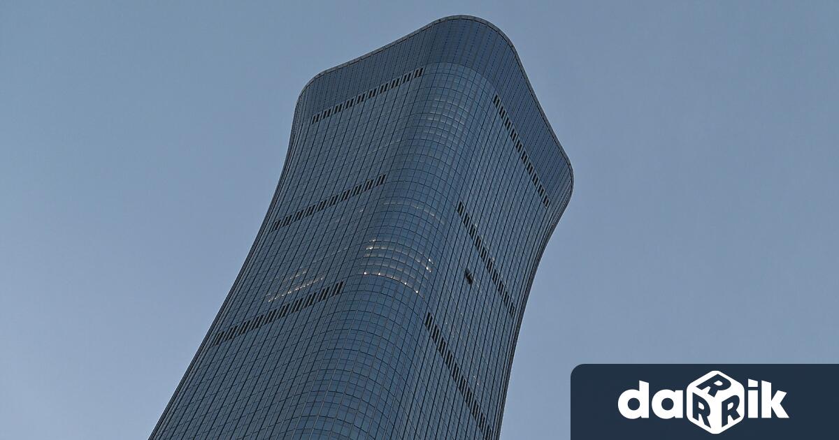 Самолет с размерите на кола се разби в най високата