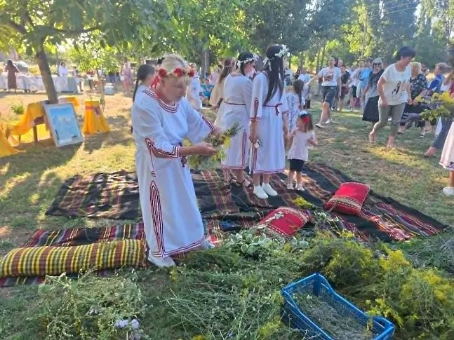 „Билковата градина“ превърна Трилистник в дом на билките и традициите