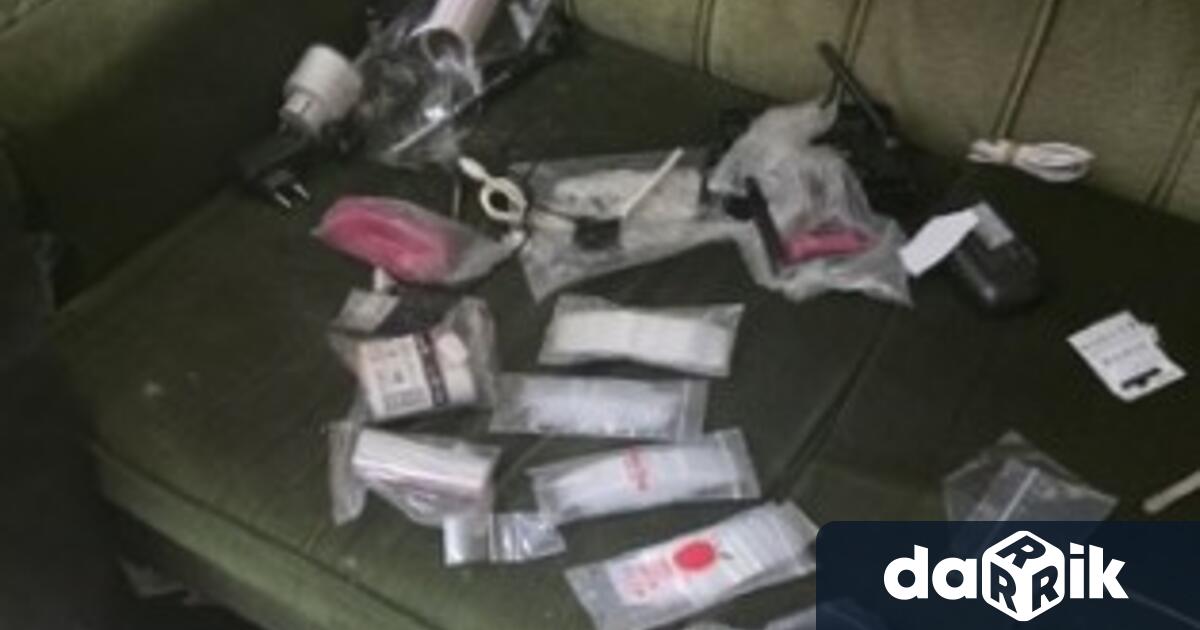 Девет души са задържани при мащабна специализирана полицейска операция на