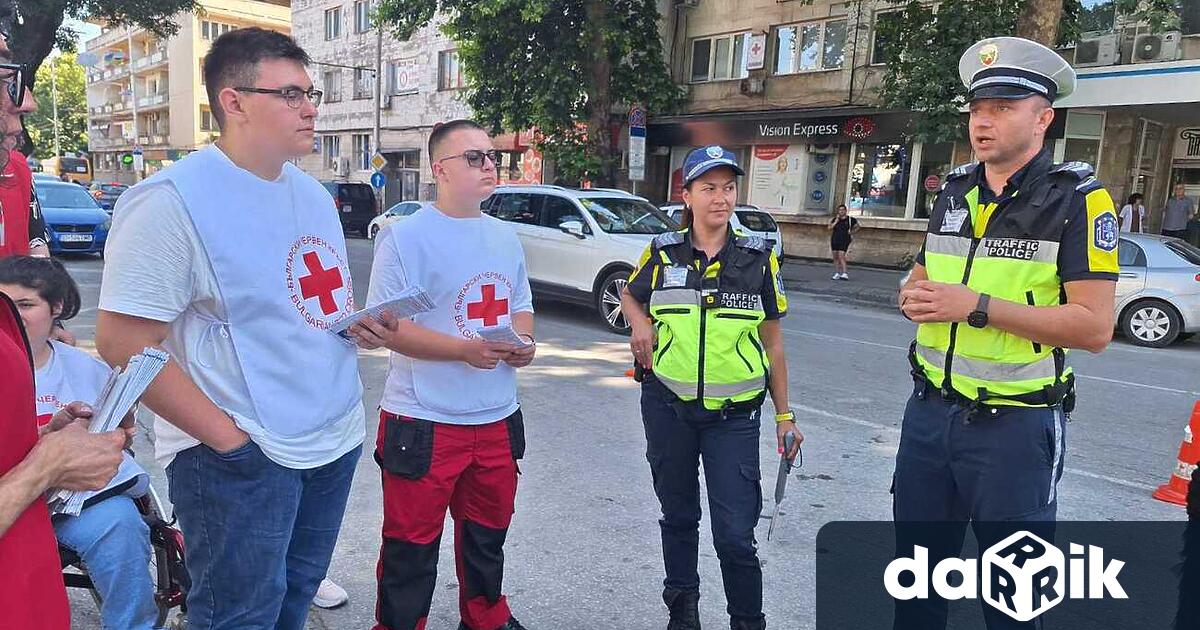 Днес след 10 00 часа улица Димитър Константинов се превърна