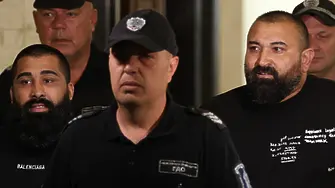 Ще ви изселим, ще ви приключим, ще ви убием, крещяла жената на арестуван при акцията срещу Калашниците по свидетелка