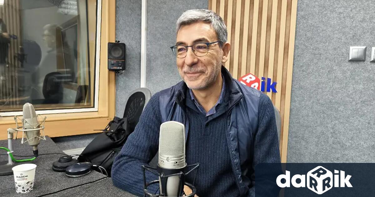Новият председател на СДС Илия Лазаров заяви че не се