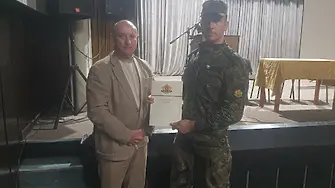 Заместник областният управител на Сливен Димитър Величков връчи поздравителен адрес по случай 110-годишнината от епопеята при Каймакчалан