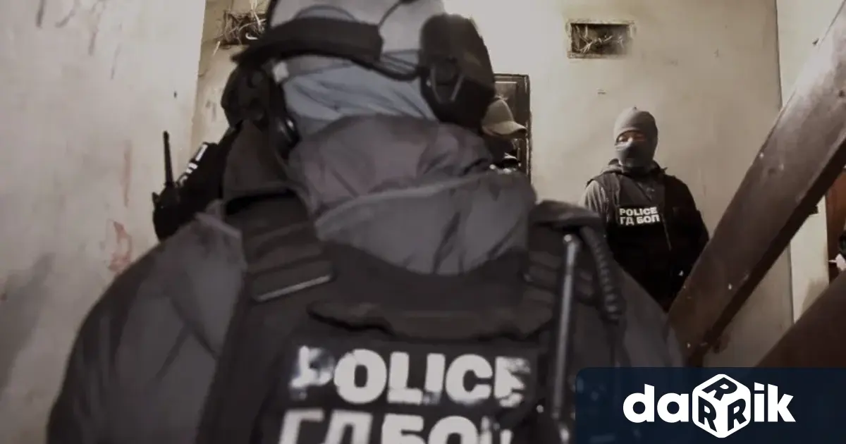 Задържаха директора на ВиК Бургас и още над 10 души
