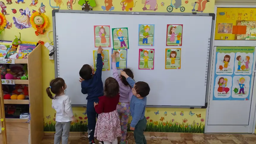 ДГ „Слънце“ – гр. Левски с успешно реализиран международен eTwinning проект „Пътешествие на емоциите с тихи книги“ в първа възрастова група „Мики Маус“