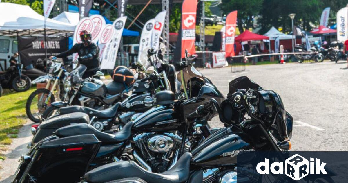 Местността Леденика отново се превръща в столица на мотористите с