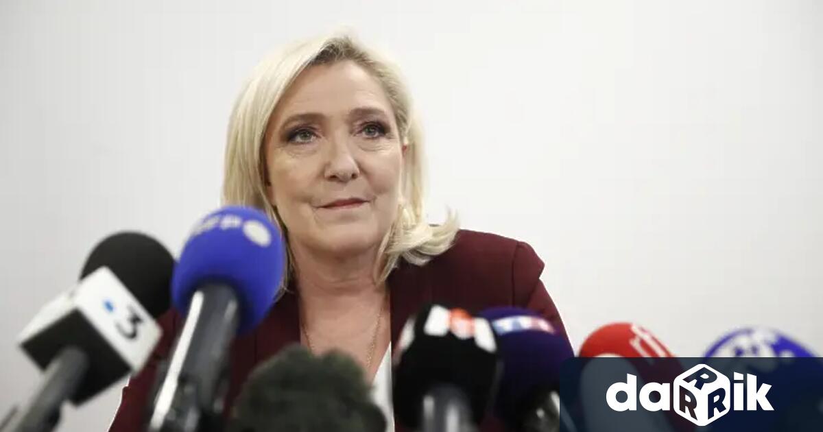 Във Франция днес се решава политическото бъдеще на лидера на