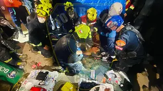 Чудо: Откриха жив мъж под отломките 8 дни след земетресенията във Венецуела