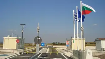 Временна блокада на движението заради забраната за тирове на ГКПП „Ивайловград – Кипринос“